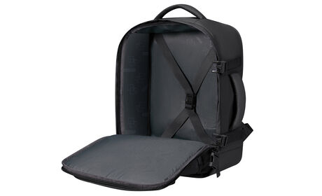 Keresztpántos ruhatartó zseb