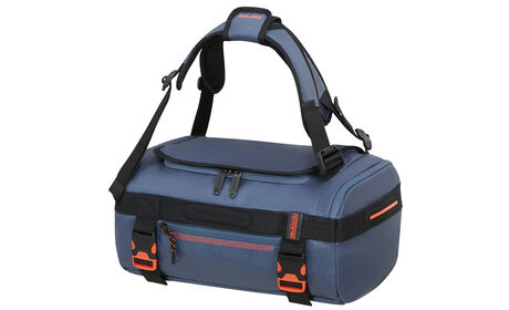 Megfelel a Ryanair, Vueling és a Wizz Air ingyenes fedélzeti kézipoggyász méreteire vonatkozó szabályainak