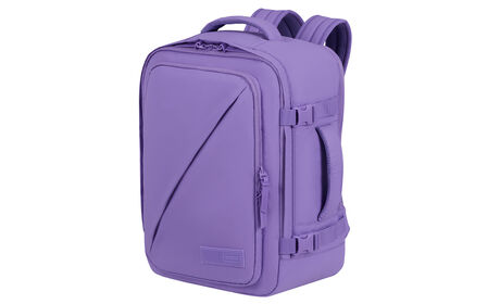 Megfelel a Ryanair és a Wizz Air ingyenes fedélzeti kézipoggyász méreteire vonatkozó szabályainak