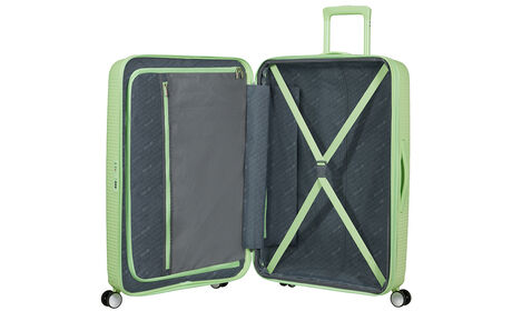 Extra cipzáras zsebbel rendelkező
 belső rendszerező 