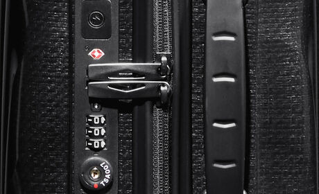 Beépített USB töltő