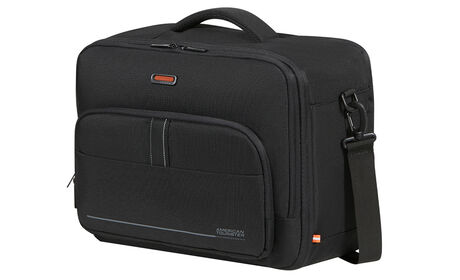 Megfelel a Ryanair és a Wizz Air ingyenes fedélzeti kézipoggyász méreteire vonatkozó szabályainak