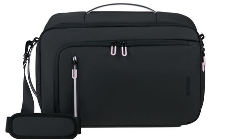 Fitting ryanair free-on-board cabin bag policy