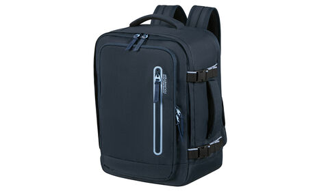 Megfelel a Ryanair és a Wizz Air ingyenes fedélzeti kézipoggyász méreteire vonatkozó szabályainak