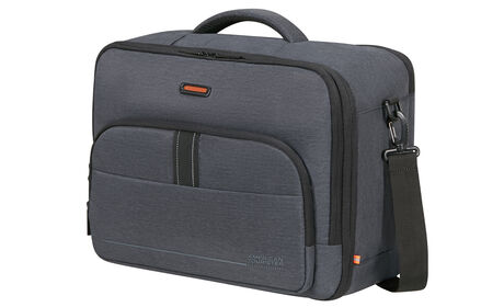 Megfelel a Ryanair és a Wizz Air ingyenes fedélzeti kézipoggyász méreteire vonatkozó szabályainak