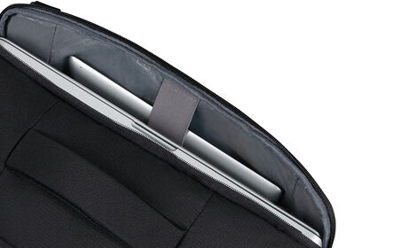 Külön laptop rekesz 15.6" modellhez