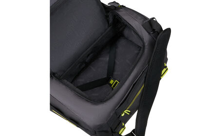 Keresztpántos ruhatartó zseb