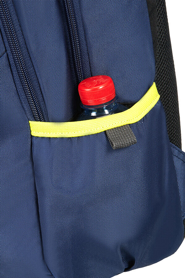 Urban Groove Laptop h&aacute;tizs&aacute;k 15.6"