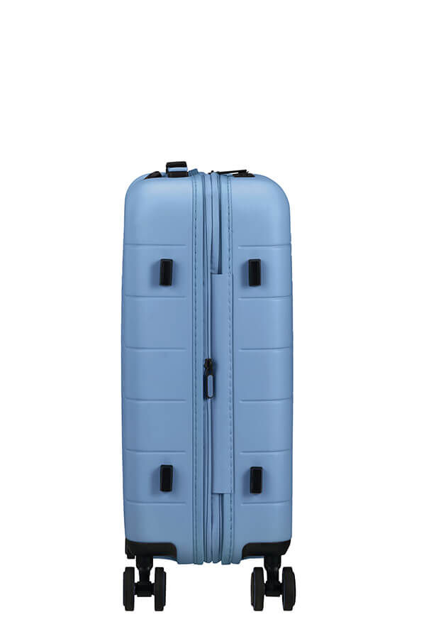 American Tourister Novastream Spinner TSA Exp. 55cm  Pastel Blue