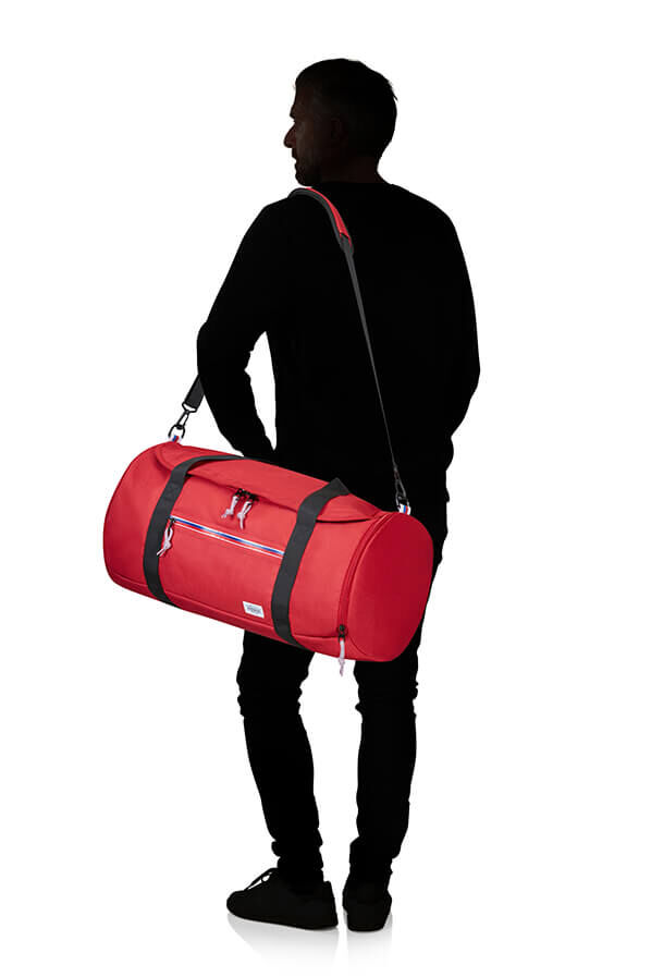 American Tourister Upbeat Duffle Zip  Red