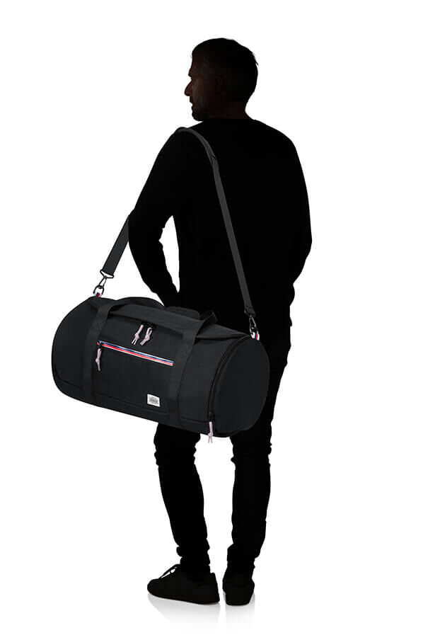 American Tourister Upbeat Duffle Zip  Black