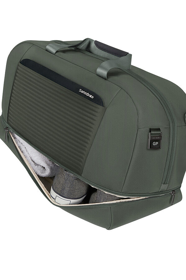 Samsonite Paralux Weekender Duffle  Olive