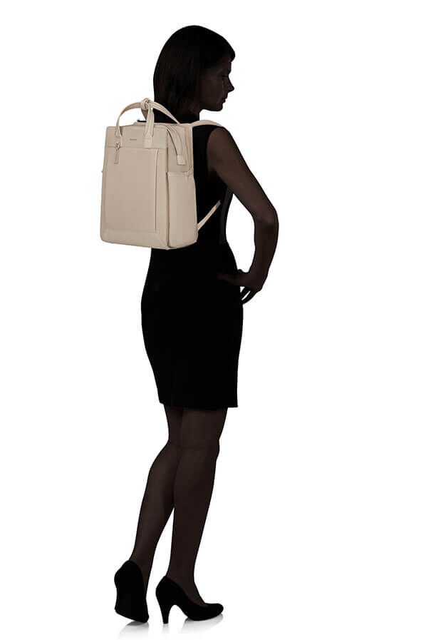 Essentis H&aacute;tizs&aacute;k 14.1"