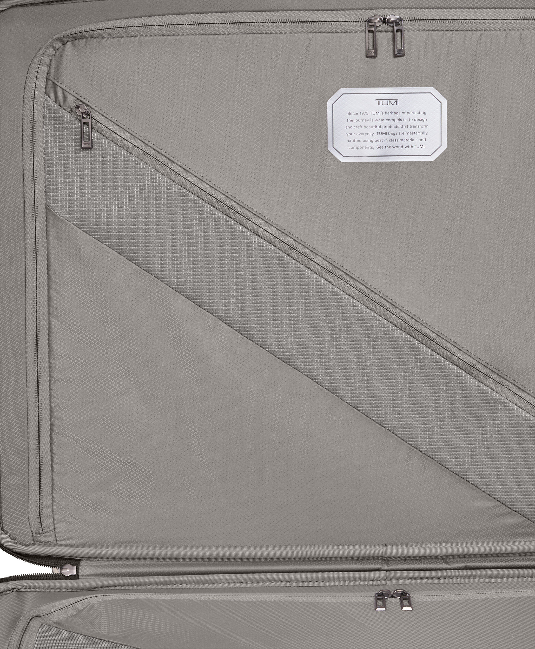 19 Degree Lite Checked Luggage 76cm