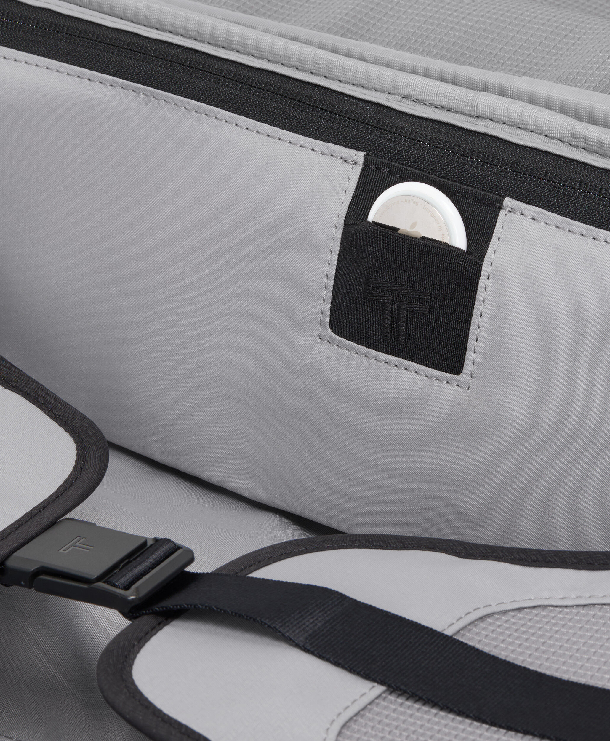 TUMI Medium Dual Access Expandable Checked 66 cm